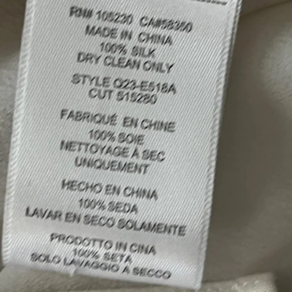 Equipment Femme Cream Silk Oversized Tuxedo Tunic Blouse Sz M Office Minimalist - Picture 8 of 8